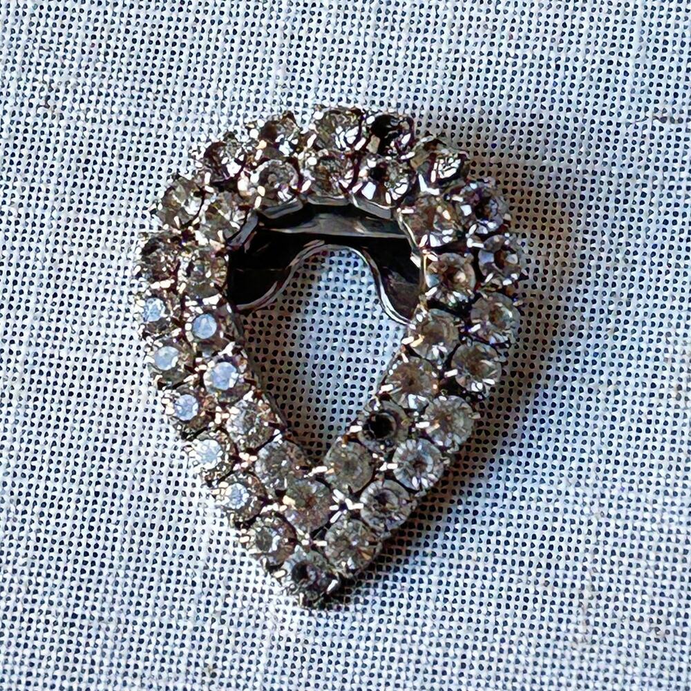 Vintage MUSI Rhinestone Fur Clip Heart Shape Hollywood Regency Signed Jewelry